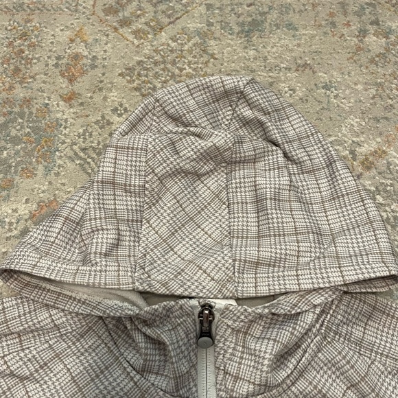 The North Face Plaid Zip-up Sweater - Picture 8 of 11